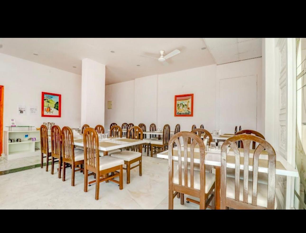 Hotel Sri Sathya Sai Bangalore Exterior foto